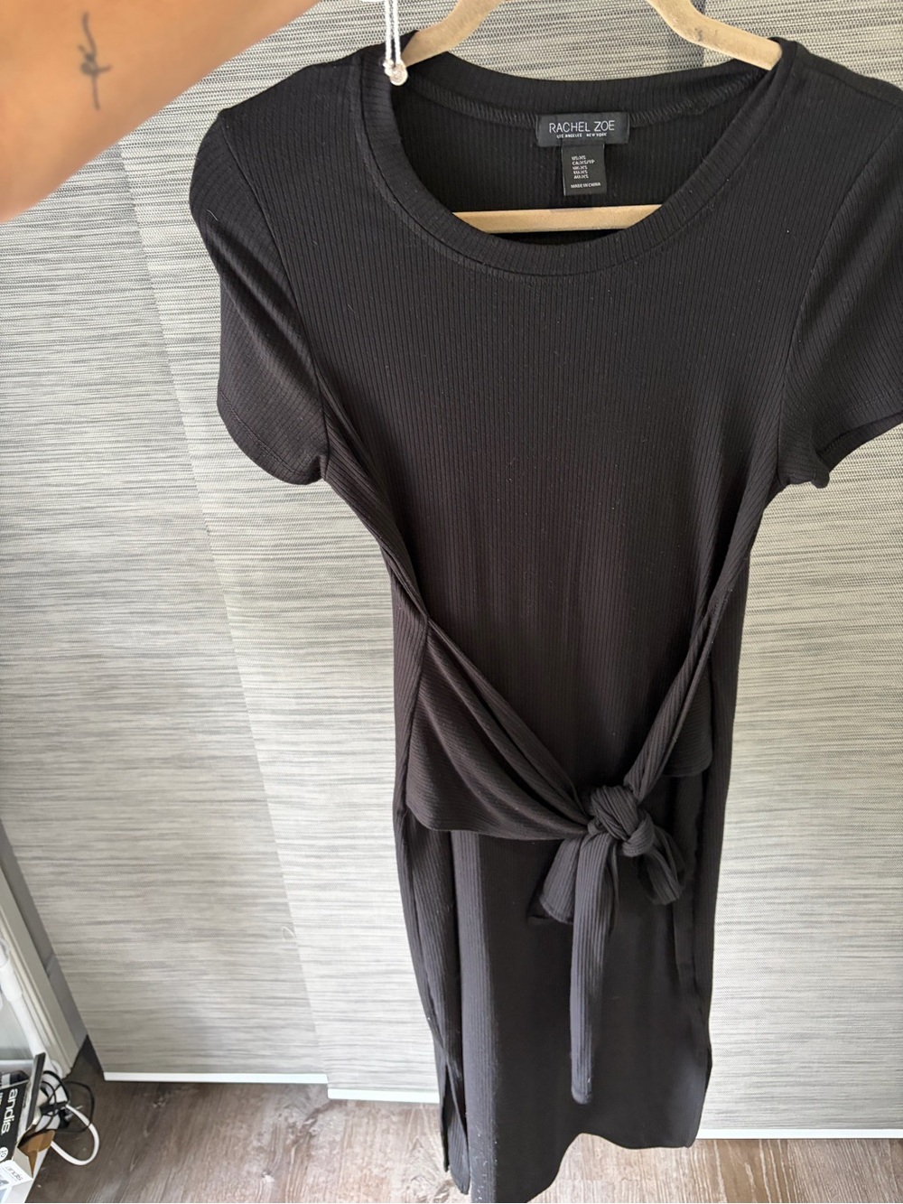 Rachel Zoe Black Ribbed Knot-Front T-Shirt Dress